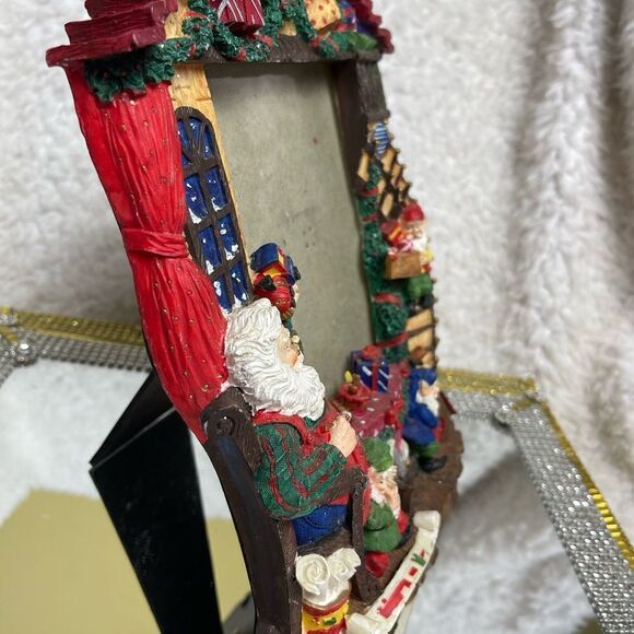 GRANDEUR NOEL POLYRESIN SANTA WORKSHOP HANDPAINTED PHOTO FRAME 5x6. - Picture 4 of 15